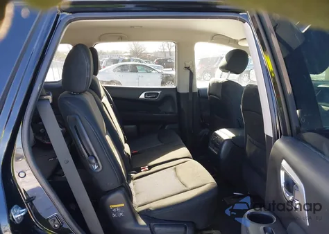 2017 Nissan Pathfinder S из США, поврежденный, VIN 5N1DR2MM4HC680250